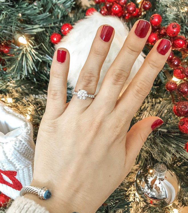 The Cutest and Festive Christmas Nail Designs for Celebration