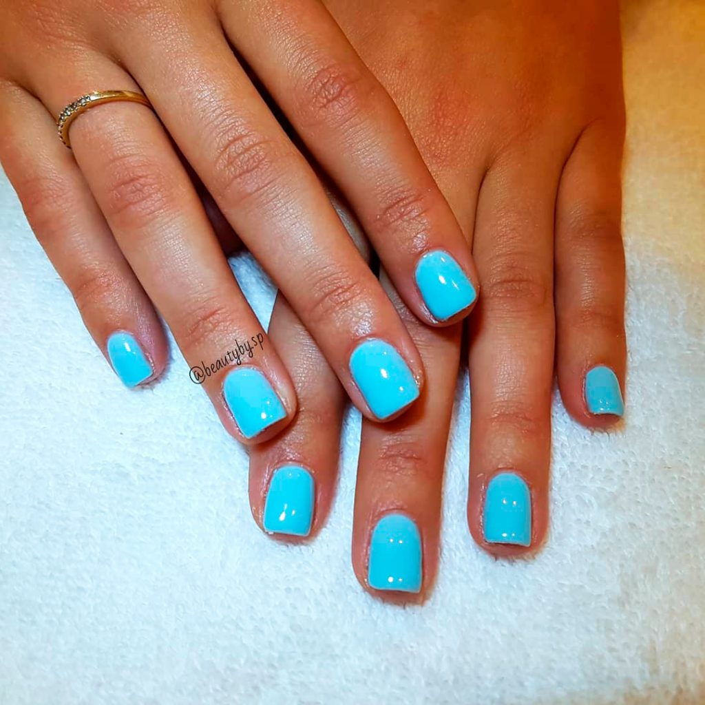short acrylic nails blue