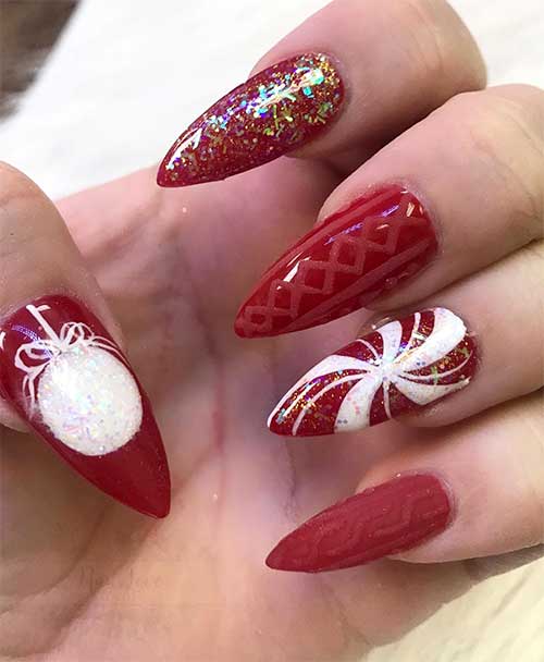 Festive red Christmas nails set with gold glitter!