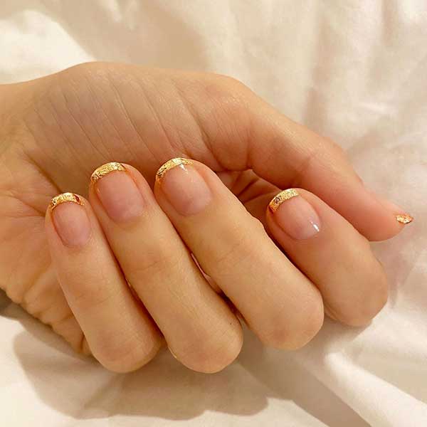 Short french tip nails for spring 2020