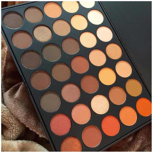 Morphe 35O Nature Glow Palette showcases 35 rich, warm shades ideal for enhancing natural beauty with a radiant finish.